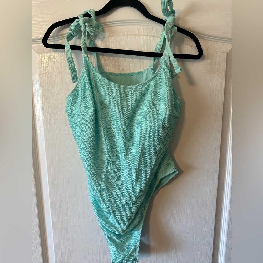 Shein Onepiece Swimsuit